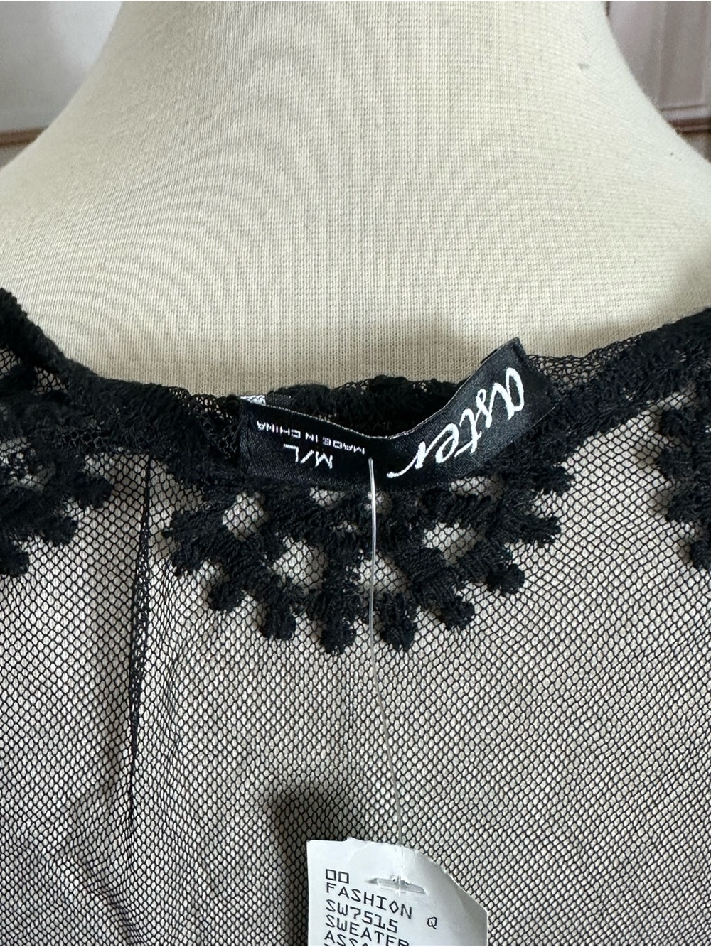 Sheer Black Lace Robe - Picture 5 of 8